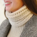 pletený nákrčník z příze Andes od značky DROPS, pletený vzorem Brioche, upleť si sám DIY Pletací Box